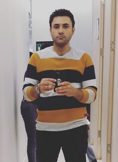 Omar - Male escort in Dubai Photo 4 of 5