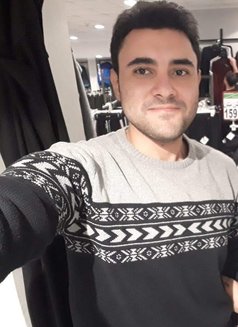 Omar - Male escort in Dubai Photo 2 of 2