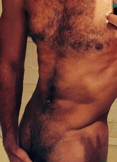 Omar - Male escort in Dubai Photo 1 of 2