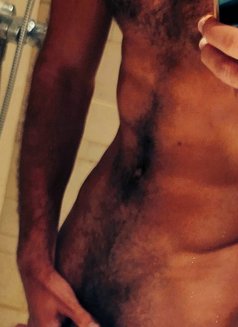 Omar - Male escort in Dubai Photo 2 of 2