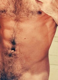 Omar - Male escort in Dubai Photo 2 of 2