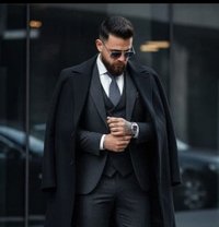 Omar - Male adult performer in Beirut