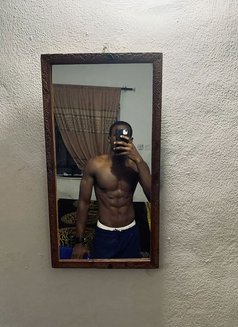 Omar the Big Dick - Male escort in Al Manama Photo 5 of 6
