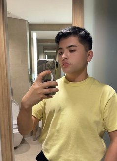 Omar Xl19 - Male escort in Riyadh Photo 17 of 27