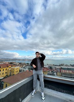 Omar Xl19 - Male escort in Riyadh Photo 20 of 27