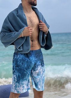 Omar212 - Acompañantes masculino in Abu Dhabi Photo 2 of 4