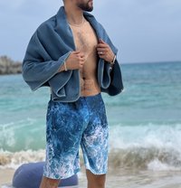 Omar212 - Male escort in Abu Dhabi
