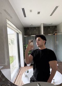 Omarcanxxl - Male escort in Riyadh Photo 28 of 28