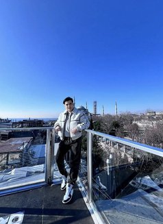 Omarcanxxl - Male escort in Riyadh Photo 1 of 28