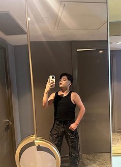 Omarcanxxl - Male escort in Riyadh Photo 3 of 28