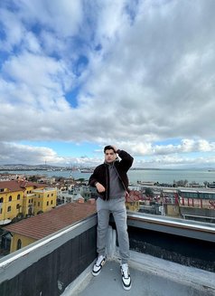 Omarcanxxl - Male escort in Riyadh Photo 5 of 28