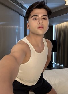 Omarcanxxl - Male escort in Riyadh Photo 12 of 28