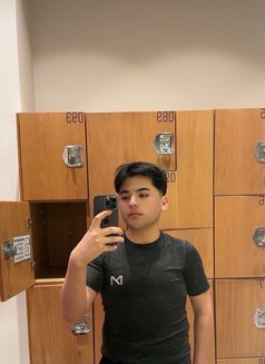 Omarcanxxl - Male escort in Riyadh Photo 25 of 28