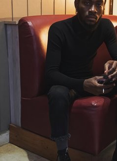 Omaribah - Male escort in Nairobi Photo 5 of 5