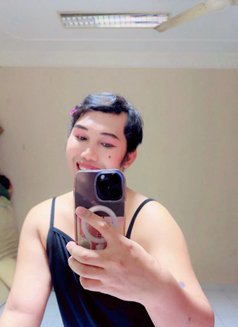 Ombre - Male escort in Muscat Photo 2 of 4