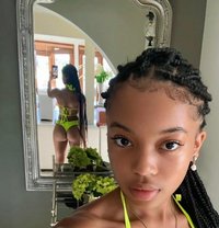 Omey - puta in Chandigarh Photo 1 of 7