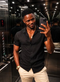 Omosh (Kilimani) - Male escort in Nairobi Photo 4 of 6