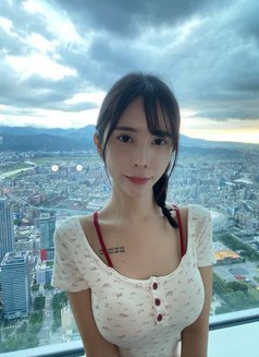 李小姐 - puta in Taipei Photo 1 of 9