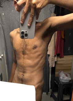 One Day Husband (For Girls & Vip Cpls) - Acompañantes masculino in Colombo Photo 6 of 6