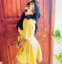 One hour of entertainment ( sayara) - puta in Colombo