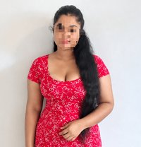Oneli Rehansa 19 yrs - puta in Colombo