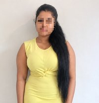 Oneli Rehansa 19 yrs - puta in Colombo