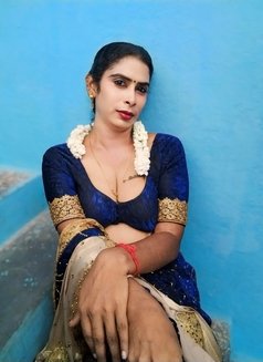 Online Arabian Kuthirai for Video Call - Transsexual escort in Chennai Photo 1 of 2