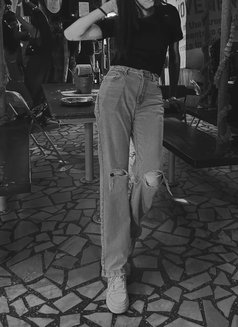 Online - Acompañantes transexual in Chandigarh Photo 3 of 4