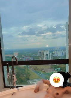AD ONLY🧩 FOR ULTRA RICH CLIENTS. - puta in Bangalore Photo 2 of 12