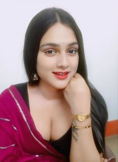 Online session with cute shemale - Transsexual escort in Mumbai Photo 7 of 7