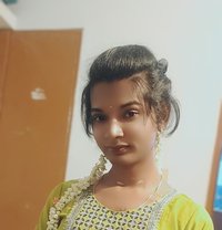 Online Shemale Yazhini Chinna Ponnu - Acompañantes transexual in Chennai