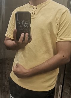 Only 35+ Ladies N Cucks - Acompañantes masculino in Muscat Photo 2 of 2