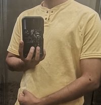 Only 40+ Ladies N Cucks - Male escort in Muscat