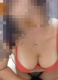 Cam or real meet - escort in Bangalore Photo 2 of 3