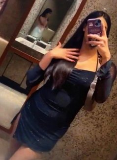 ONLY CAM SHOW AVAILABLE HERE - puta in Mumbai Photo 1 of 8