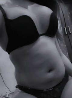 ONLY CAM SHOW AVAILABLE HERE - puta in Mumbai Photo 7 of 8