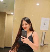 Only cash payment by hand - escort in Kochi