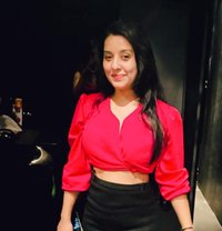 Only cash payment by hand - escort in Kochi