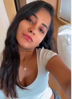 Taniya vip escorts service - puta in Indore Photo 12 of 12