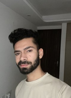 Real funn - Acompañantes masculino in New Delhi Photo 8 of 15