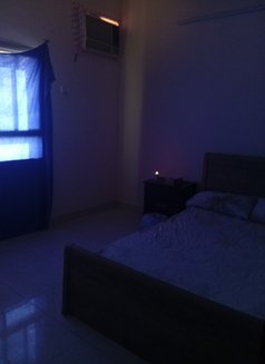 Only for ladies or couples - Male escort in Al Manama Photo 5 of 5