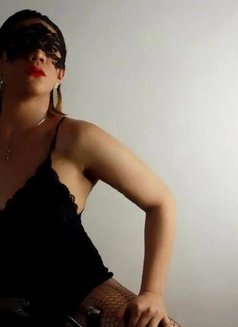 ONLY FOR ONLINE CAM/VCALL & VIDEOS/PICS - Dominadora transexual in Abu Dhabi Photo 13 of 15