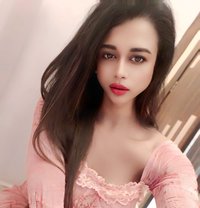 Only for video session - Transsexual escort in Mumbai