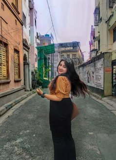 Only Genuine Hot Russian & Indian Girls - puta in Gurgaon Photo 2 of 4