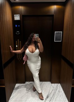 Only Here Real Cassie - escort in Dubai Photo 1 of 10