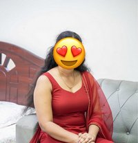 Mallu Kerala lady providing full service - puta in Sharjah Photo 5 of 5