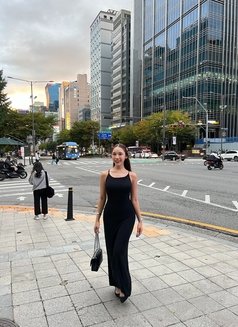 𝐎𝐥𝐢𝐯𝐢𝐚 , onlyfans creator - puta in Seoul Photo 24 of 24