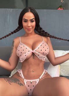 ONLYFANS STAR Sammie - puta in London Photo 6 of 11