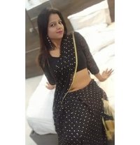꧁꧂ TRUSTED ꧁꧂ NOIDA ESCORT ꧁꧂ BEST PRICE - puta in Noida
