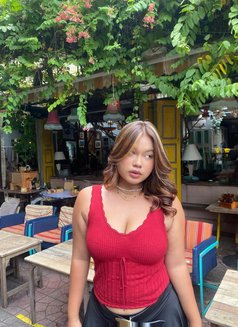 OPAL - teenager student (only 18!) - escort in Bangkok Photo 5 of 8